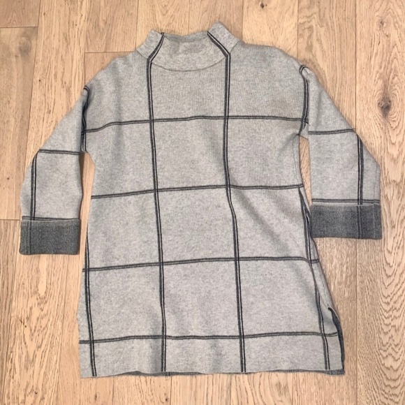 Tahari Knit Tunic - Picture 1 of 3